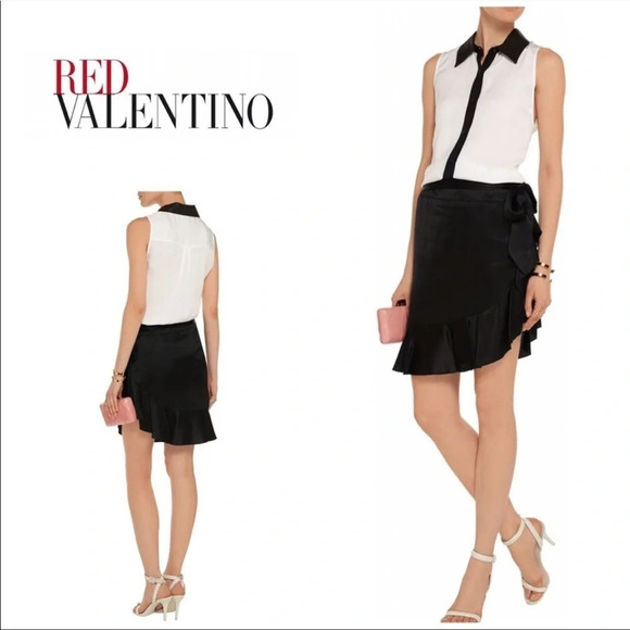 Red Valentino asymmetrical ruffle side tie mini skirt - Picture 2 of 9